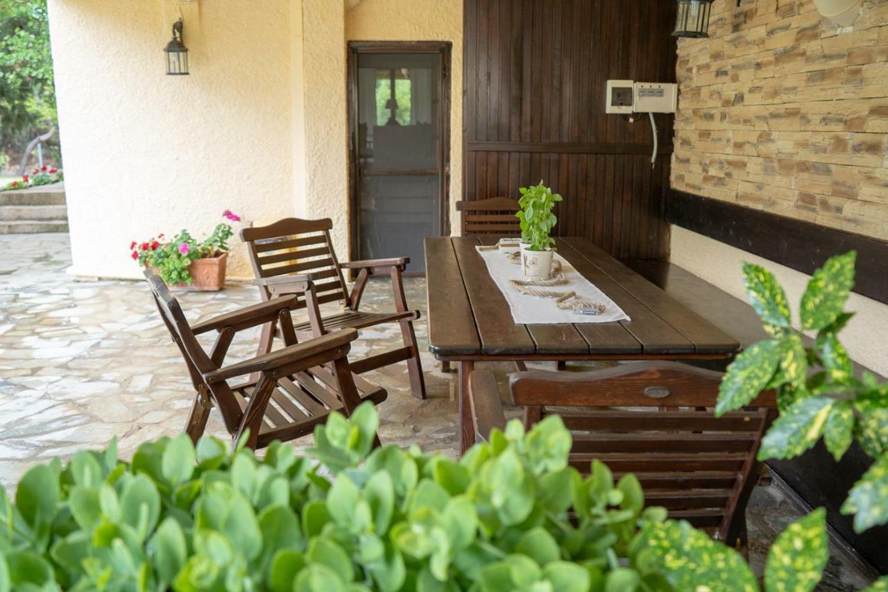 Villa Umami Makri Exterior photo